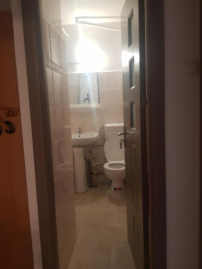 Apartament Cu 2 Camere Situat La 5 Minute De Statiunea Mamaia คอนสตันซา ภายนอก รูปภาพ
